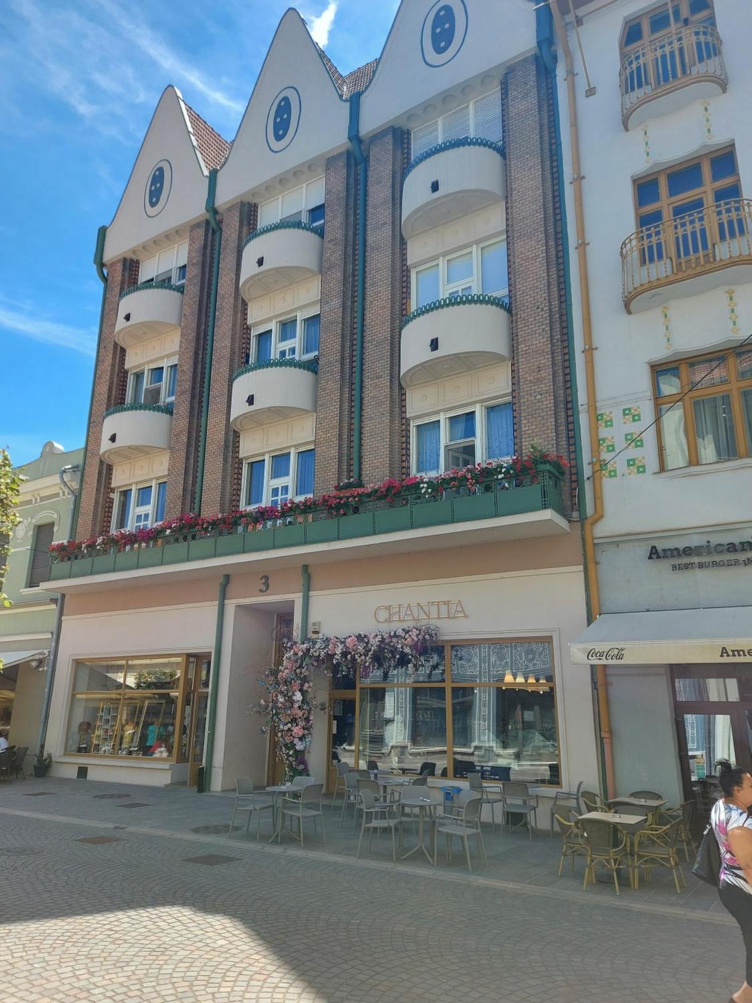 Darris Apartament Ultracentral Oradea Eksteriør bilde
