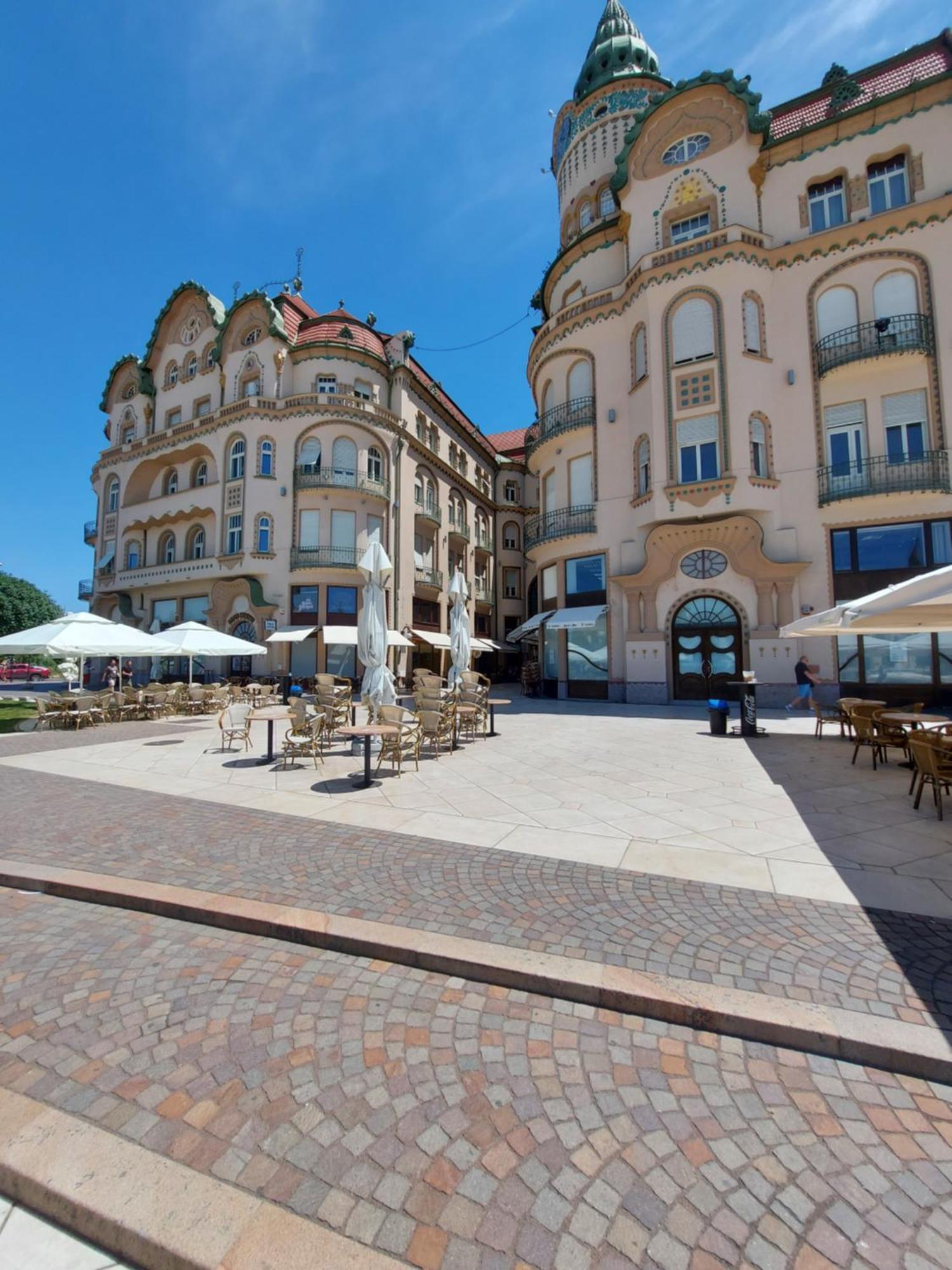 Darris Apartament Ultracentral Oradea Eksteriør bilde